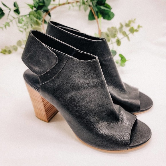 Crown vintage black leather peeptoe heeled booties